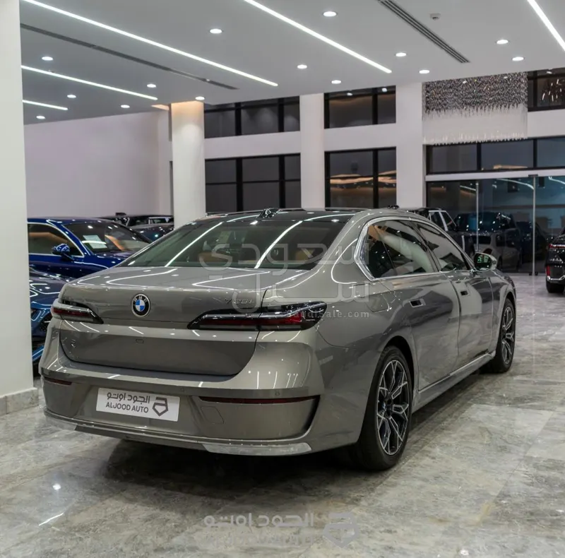 2026 BMW 7 Series 735i