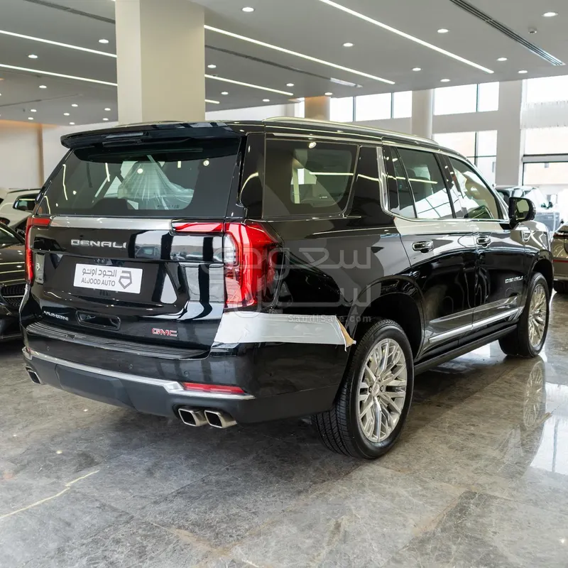 2025 GMC Yukon Denali