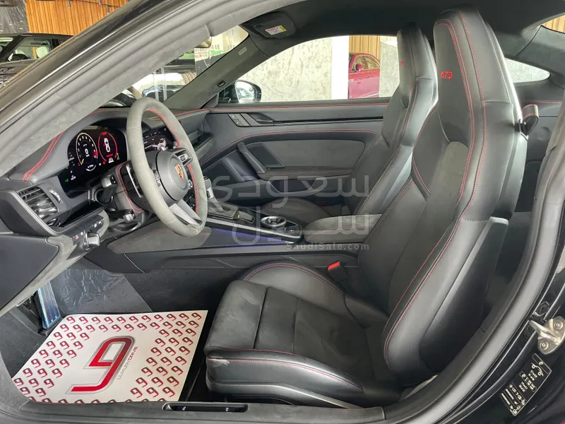 2025 بورش 911 جي تي 3