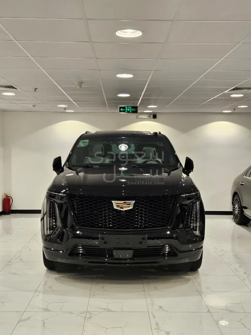 2025 Cadillac Escalade Platinum