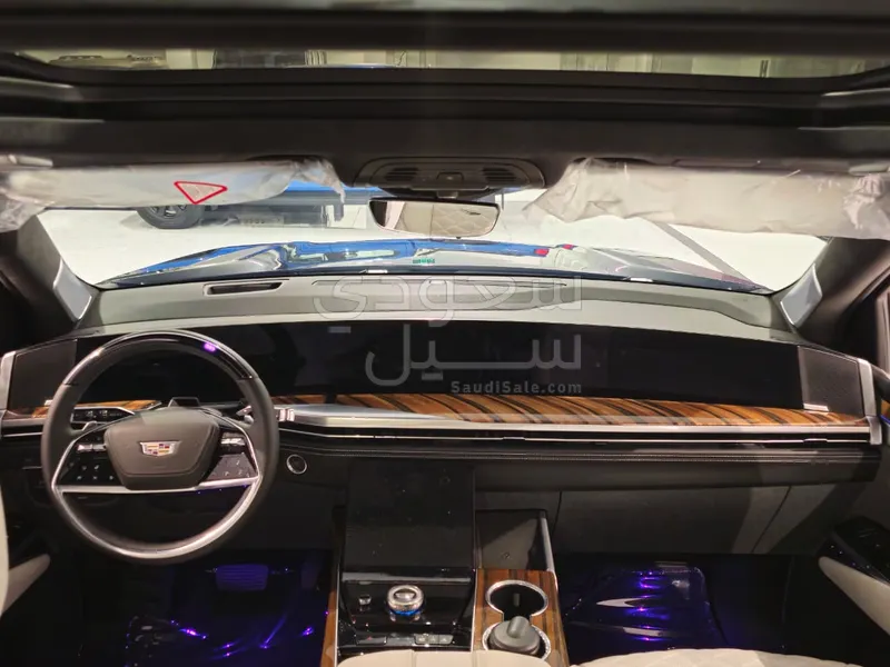 2025 Cadillac Escalade Platinum