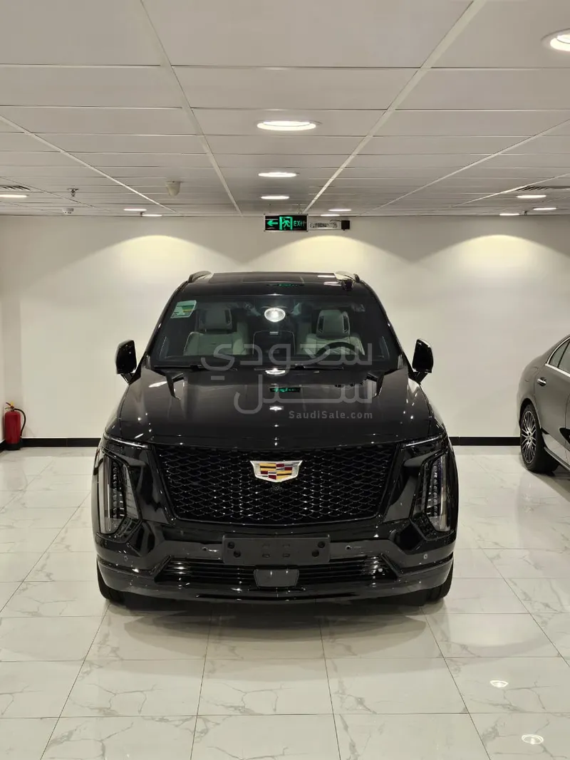 2025 Cadillac Escalade Platinum