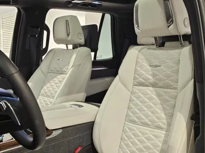 2025 Cadillac Escalade Platinum