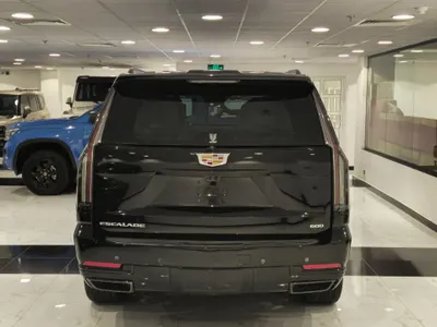 2025 Cadillac Escalade Platinum