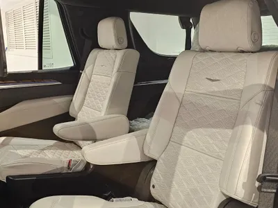 2025 Cadillac Escalade Platinum