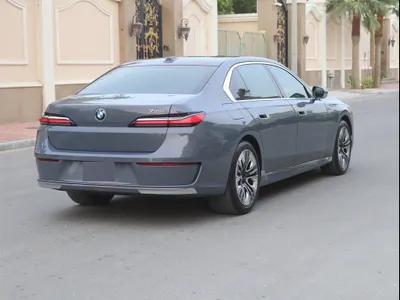 2023 BMW 7 Series 735Li