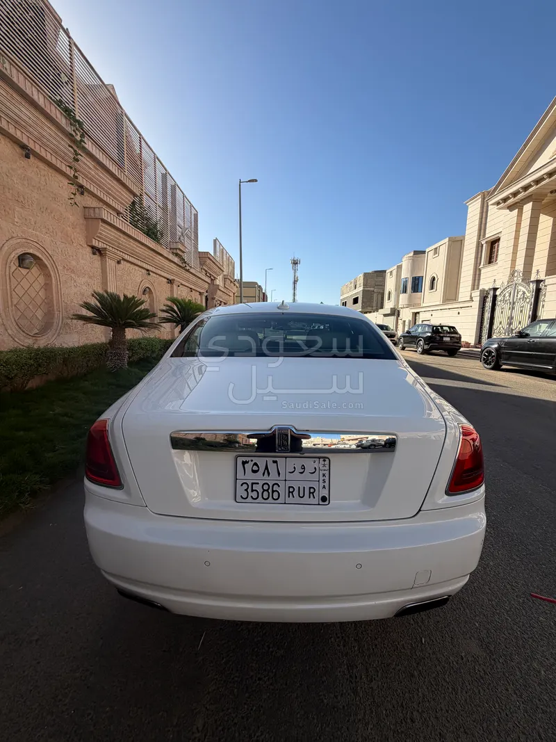 2010 Rolls-Royce Ghost