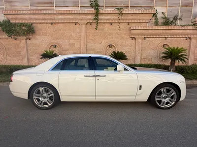 2010 Rolls-Royce Ghost