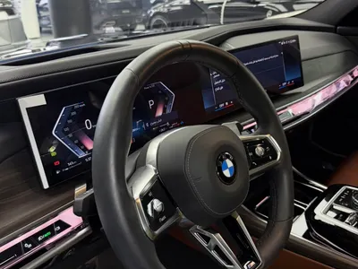 2025 بي ام دبليو الفئة السابعة 735أي