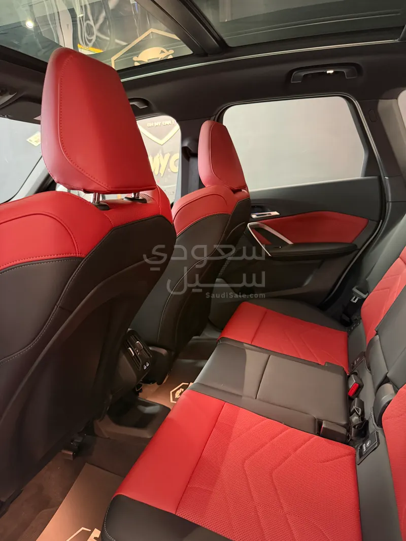 2025 بي ام دبليو الفئة اكس 1