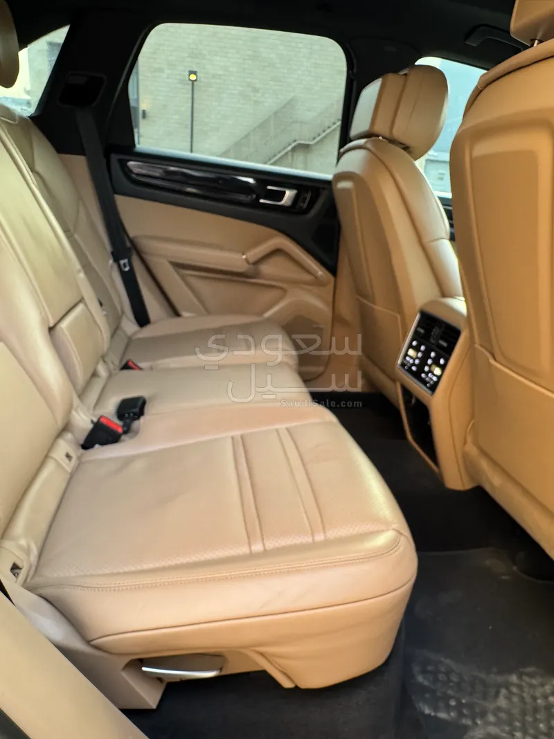 2019 بورش كايين اس