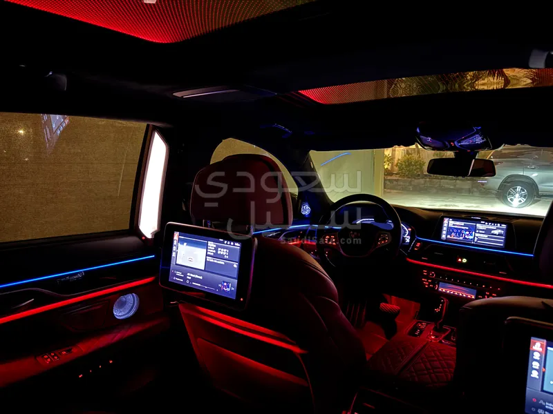 2020 بي ام دبليو الفئة السابعة 750 إل أي