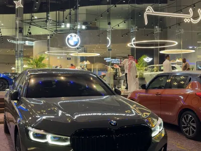 2020 بي ام دبليو الفئة السابعة 750 إل أي