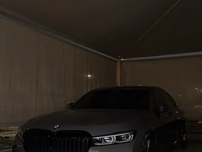 2020 بي ام دبليو الفئة السابعة 750 إل أي