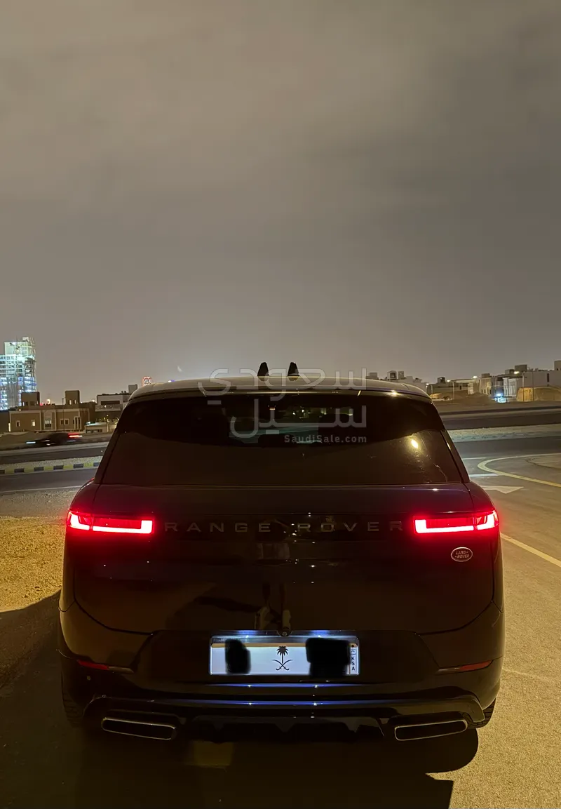 2023 لاند روفر رينج روفر سبورت اس اي دايناميك