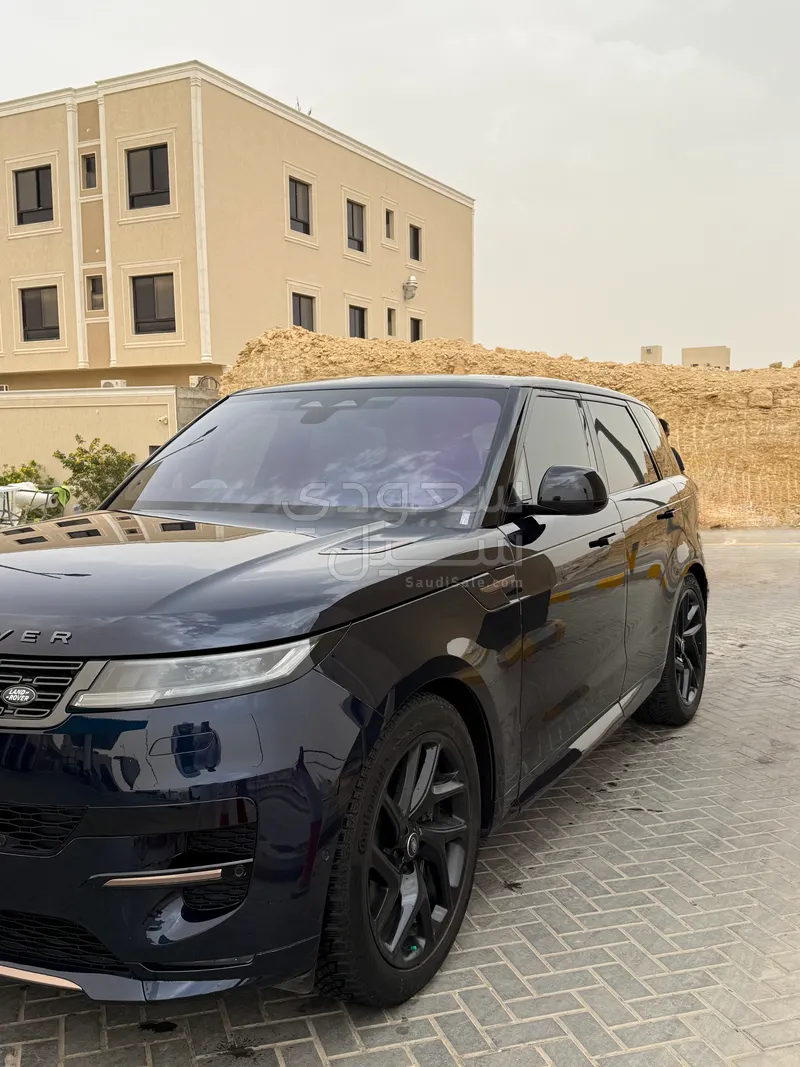 2023 لاند روفر رينج روفر سبورت اس اي دايناميك