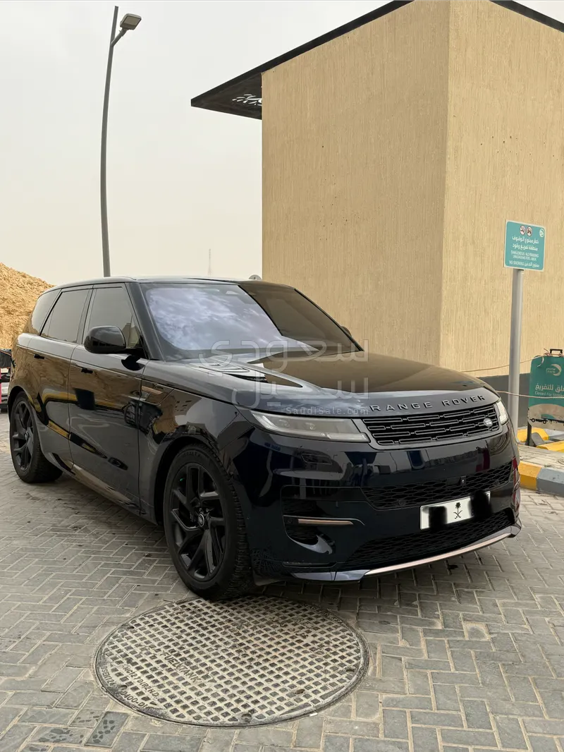 2023 لاند روفر رينج روفر سبورت اس اي دايناميك