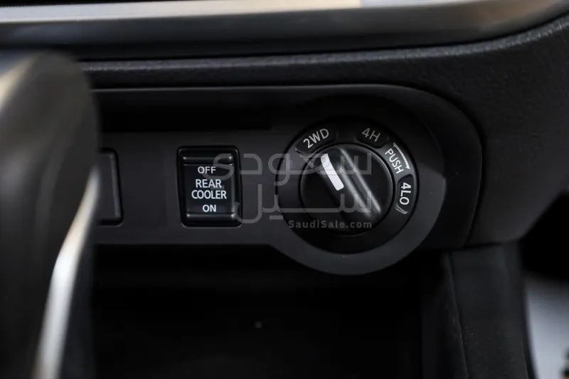 2024 Nissan Xterra SE
