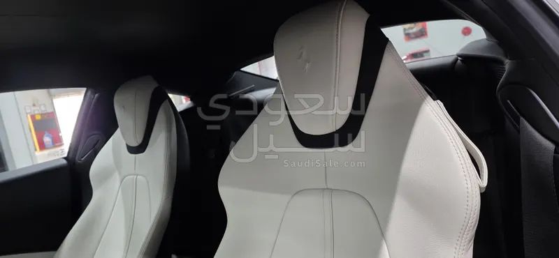 2022 Ferrari Roma