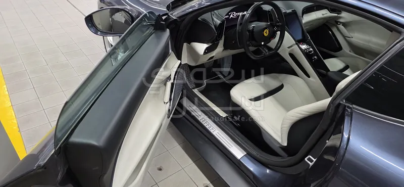 2022 Ferrari Roma
