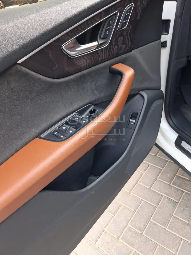 2020 Audi A8L S Line