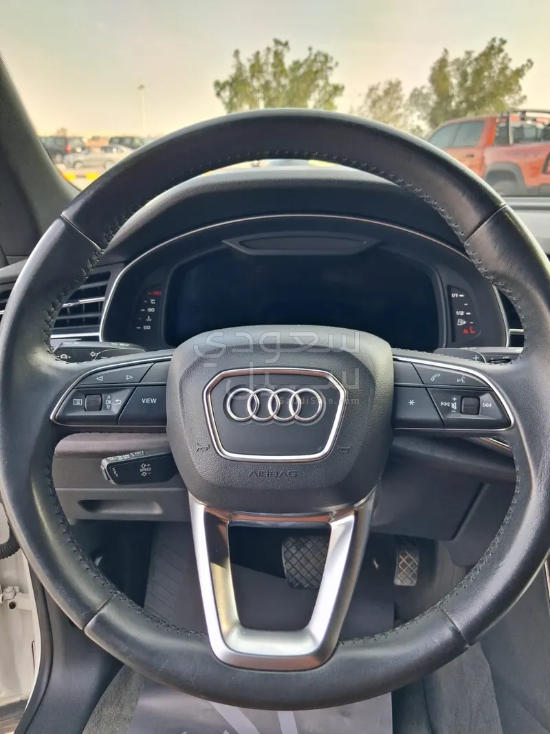 2020 Audi A8L S Line