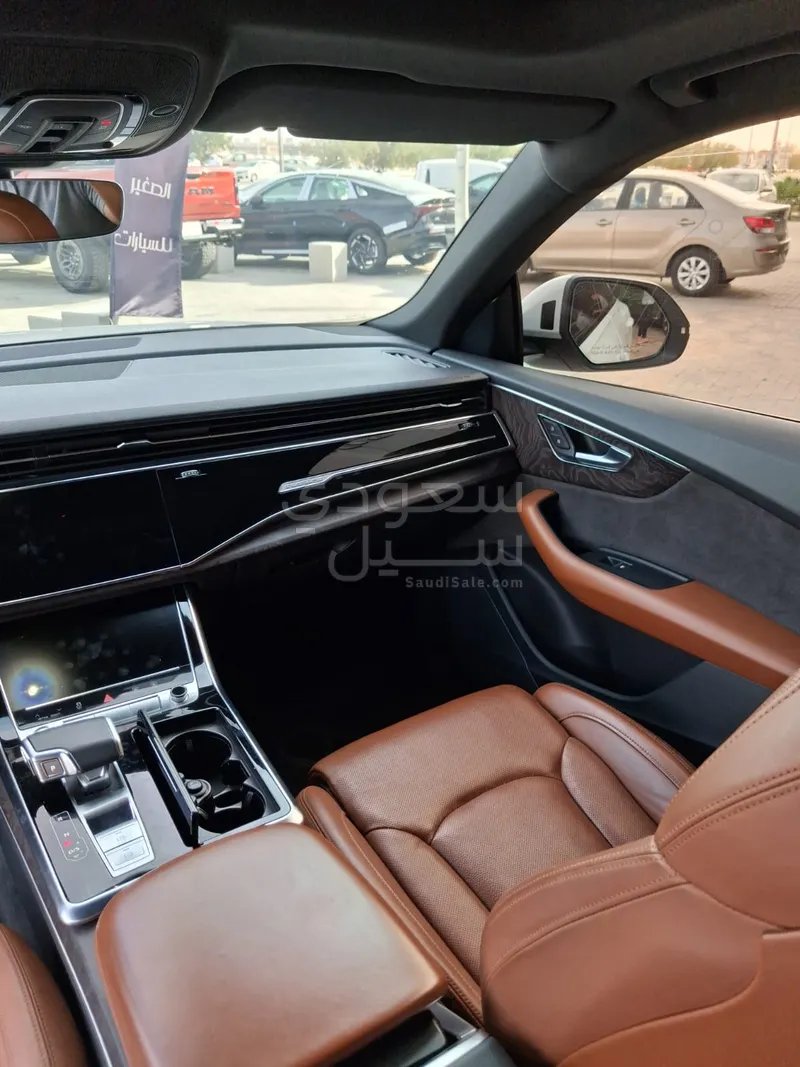 2020 Audi A8L S Line