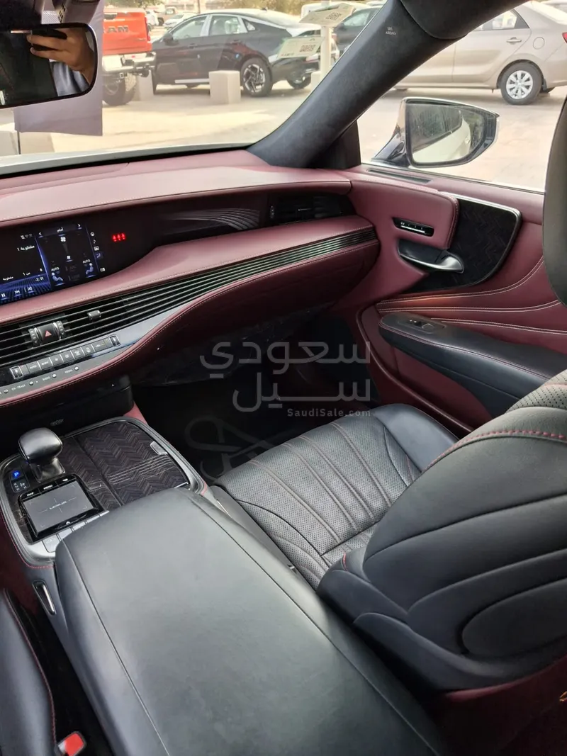 2018 Lexus LS 500