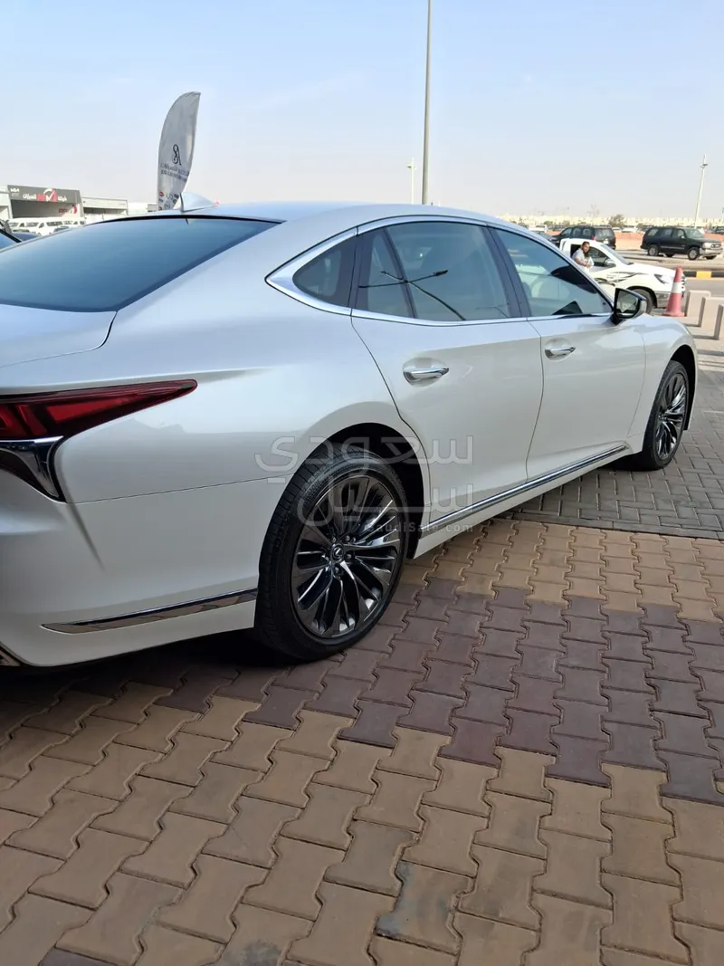 2018 Lexus LS 500