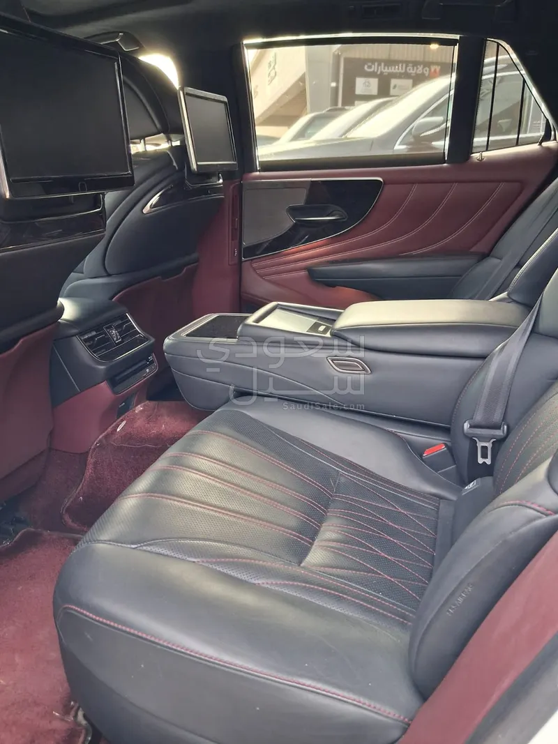 2018 Lexus LS 500