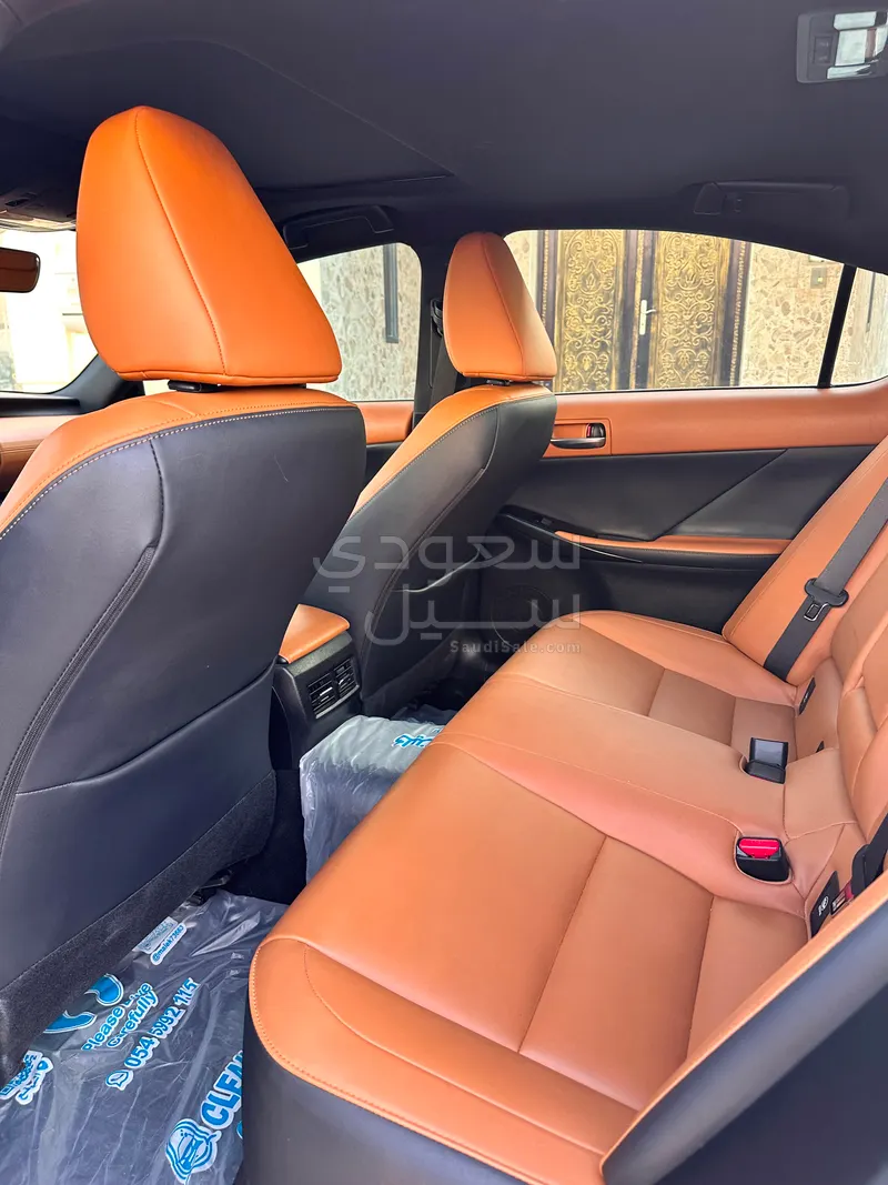 2021 Lexus IS 300