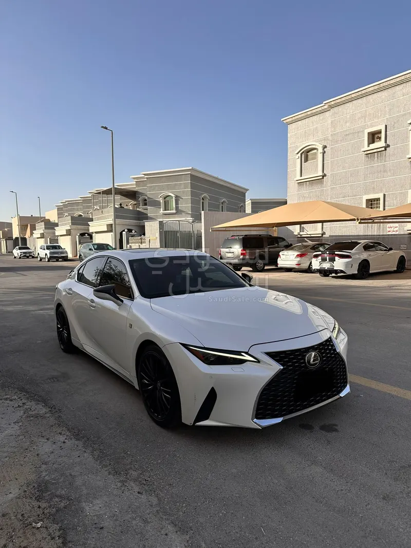2021 Lexus IS 300