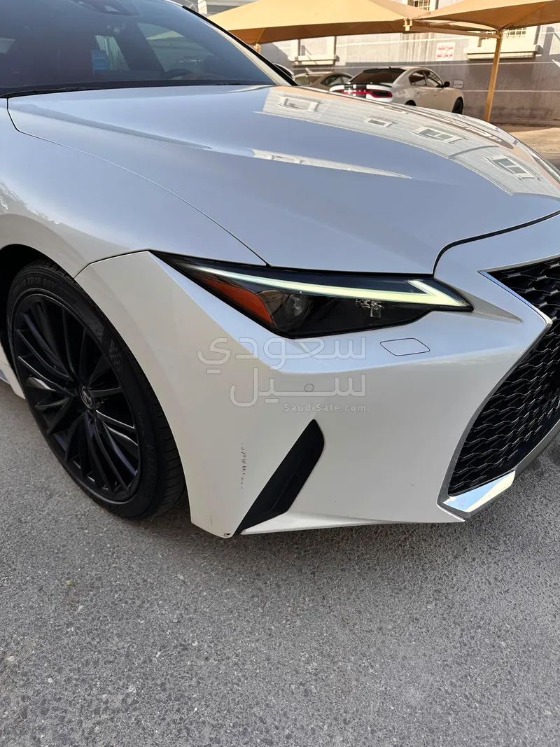 2021 Lexus IS 300