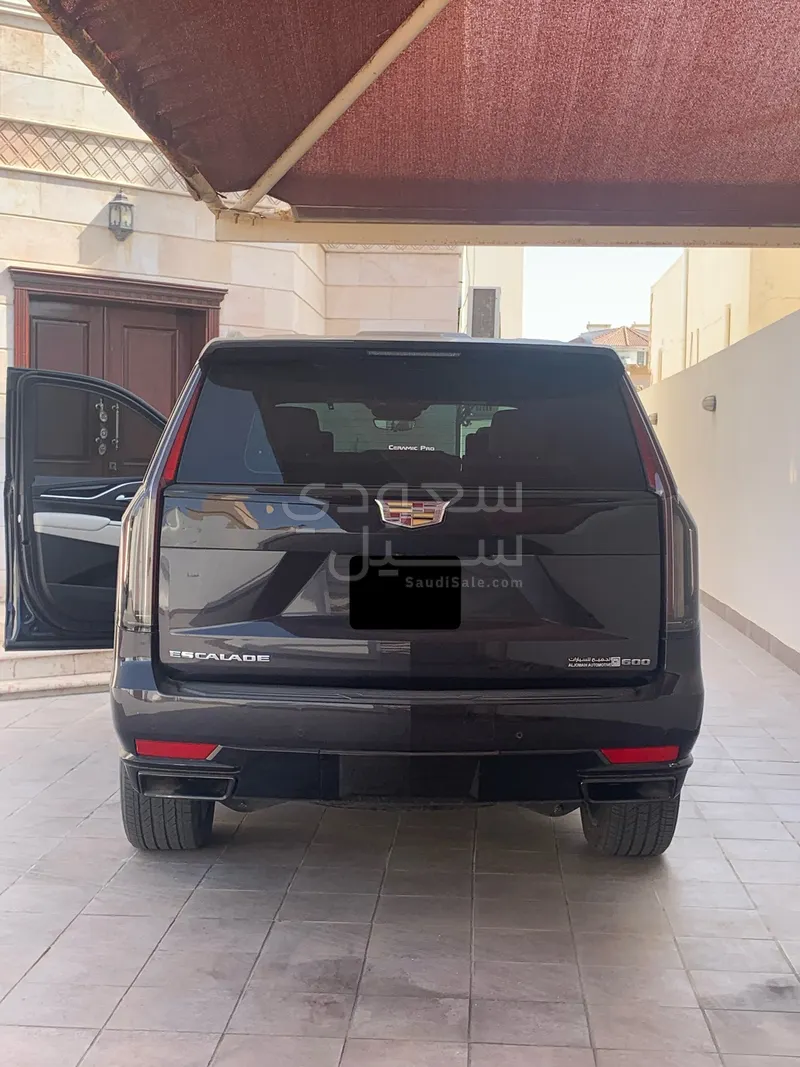 2023 كاديلاك اسكاليد سبورت