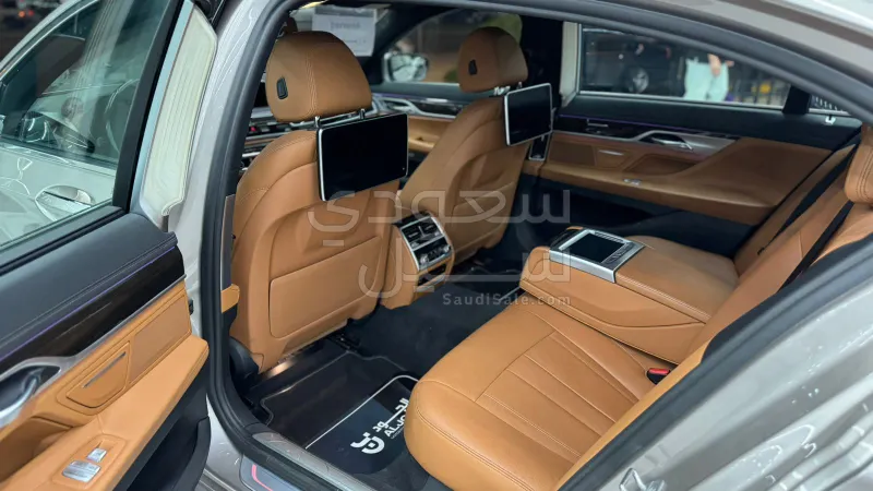 2017 BMW 7 Series 730i