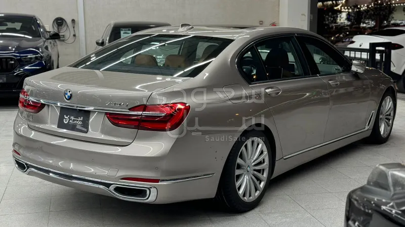 2017 BMW 7 Series 730i