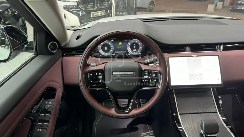 2025 Land Rover Range Rover Evoque Dynamic