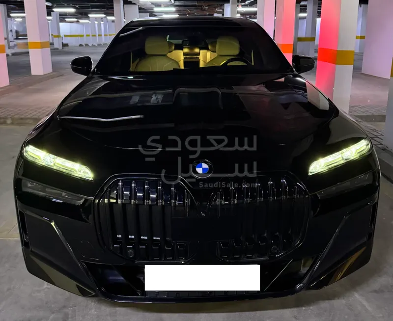 2023 بي ام دبليو الفئة السابعة 740أي