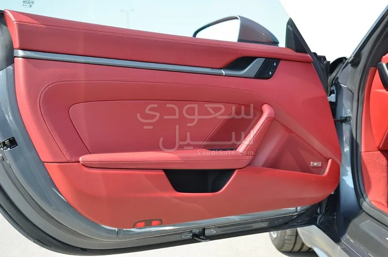 2025 Porsche 911 Carrera
