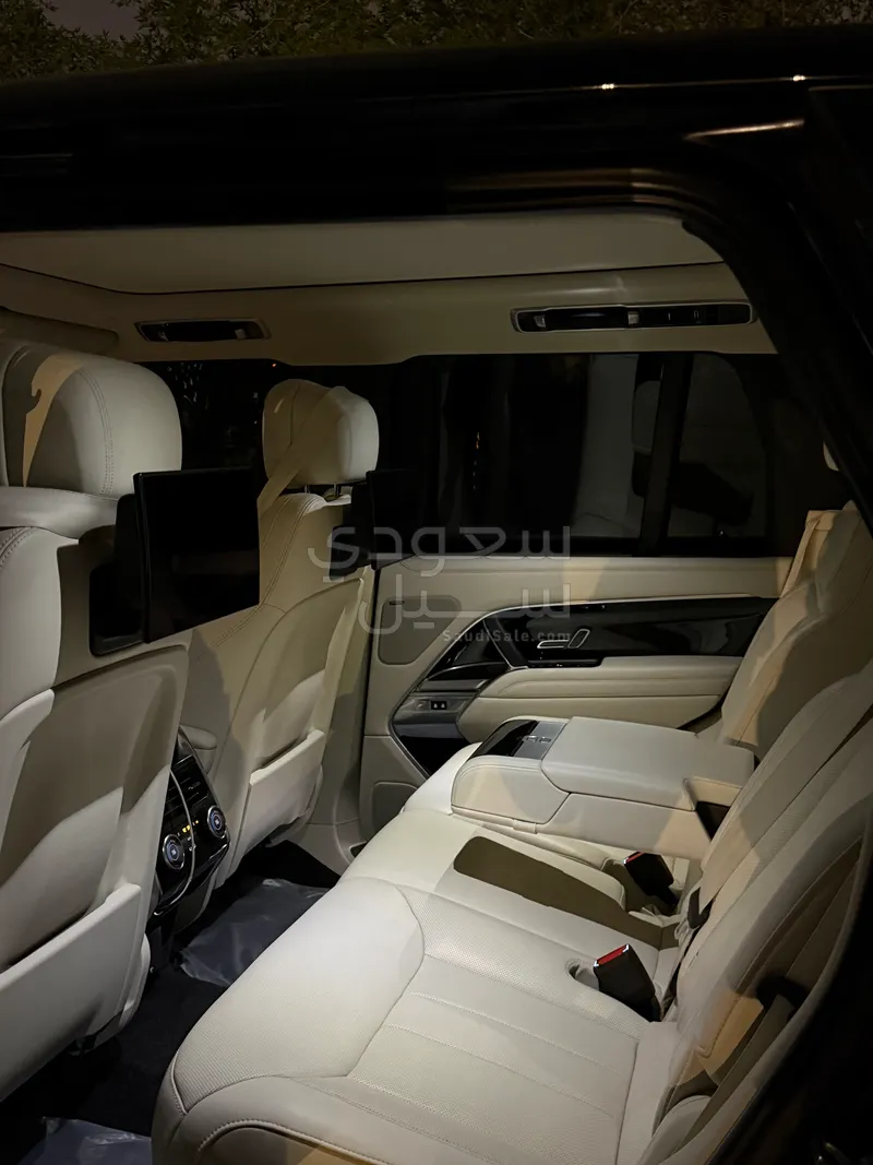 2023 Land Rover Range Rover HSE