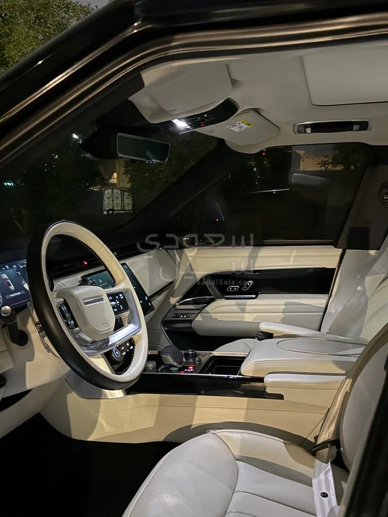 2023 Land Rover Range Rover HSE