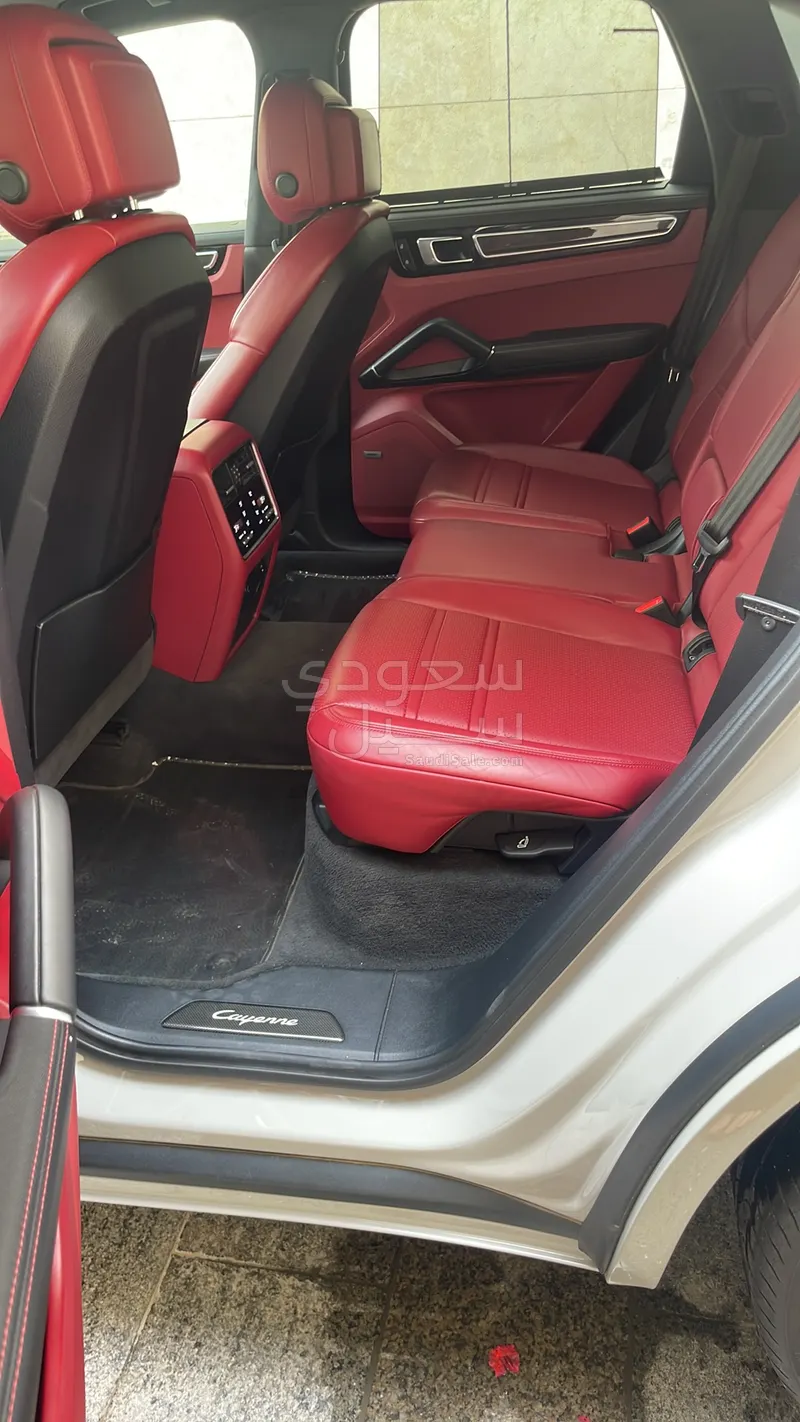 2022 بورش كايين جي تي اس