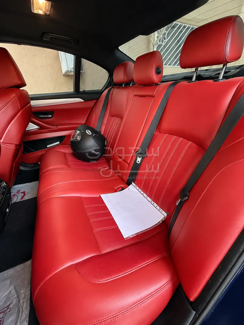 2013 بي ام دبليو الفئة ام إم 5