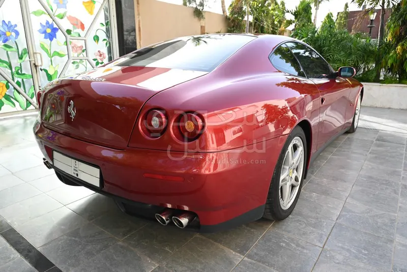 2006 فيراري سكاجليتي 612