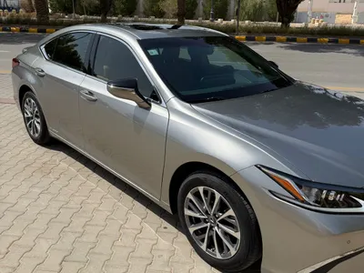 2022 Lexus ES 300H