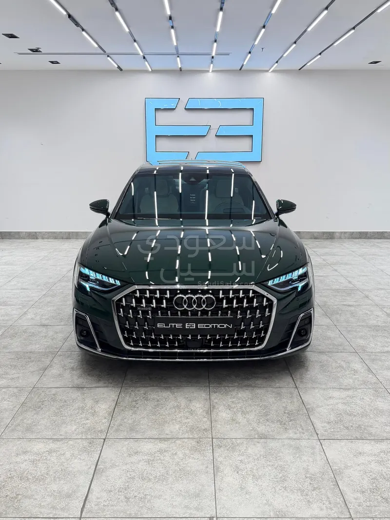 2023 اودي اي 8 ال النسخة السعودية