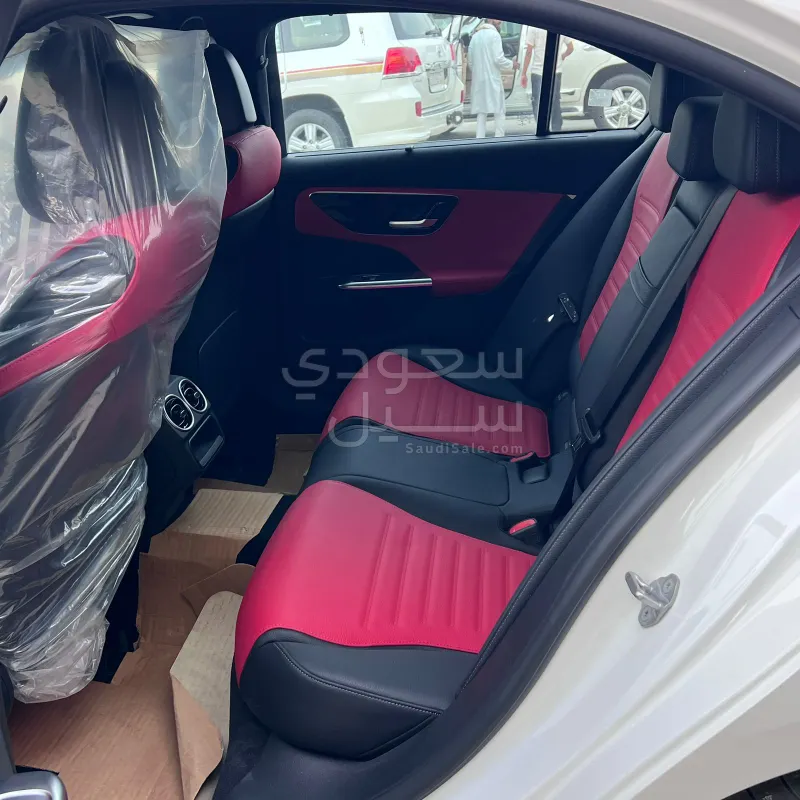 2022 مرسيدس - بنز سي 300