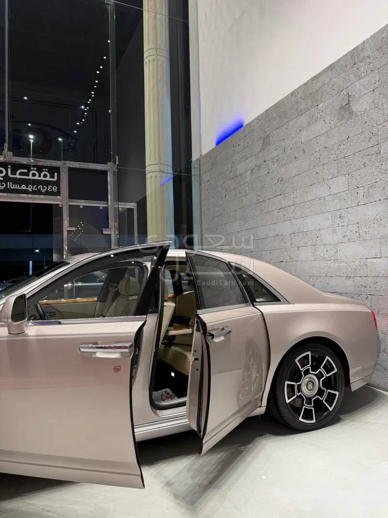 2013 Rolls-Royce Ghost