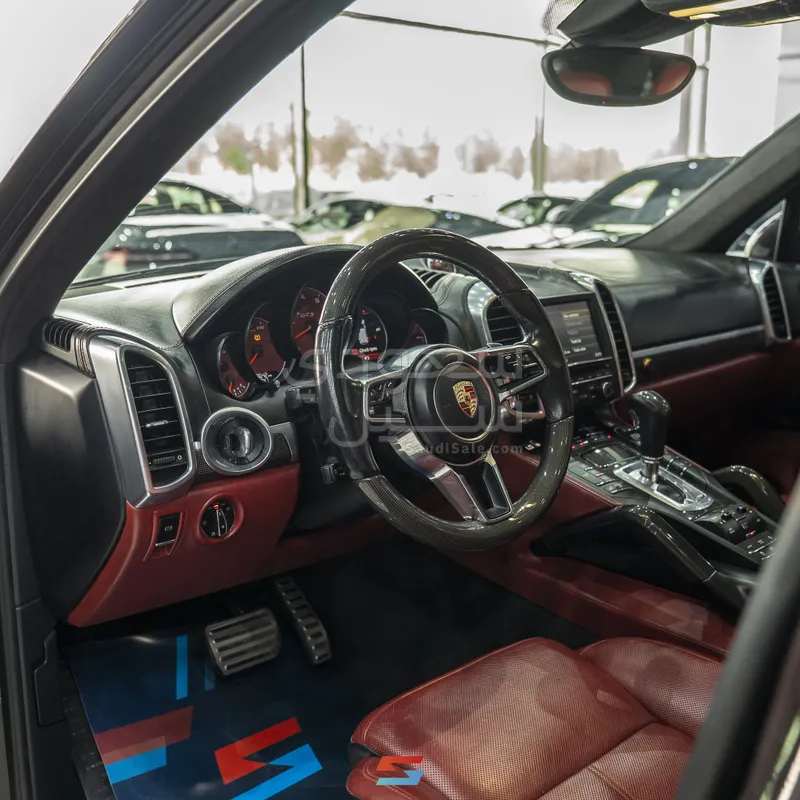 2016 Porsche Cayenne GTS