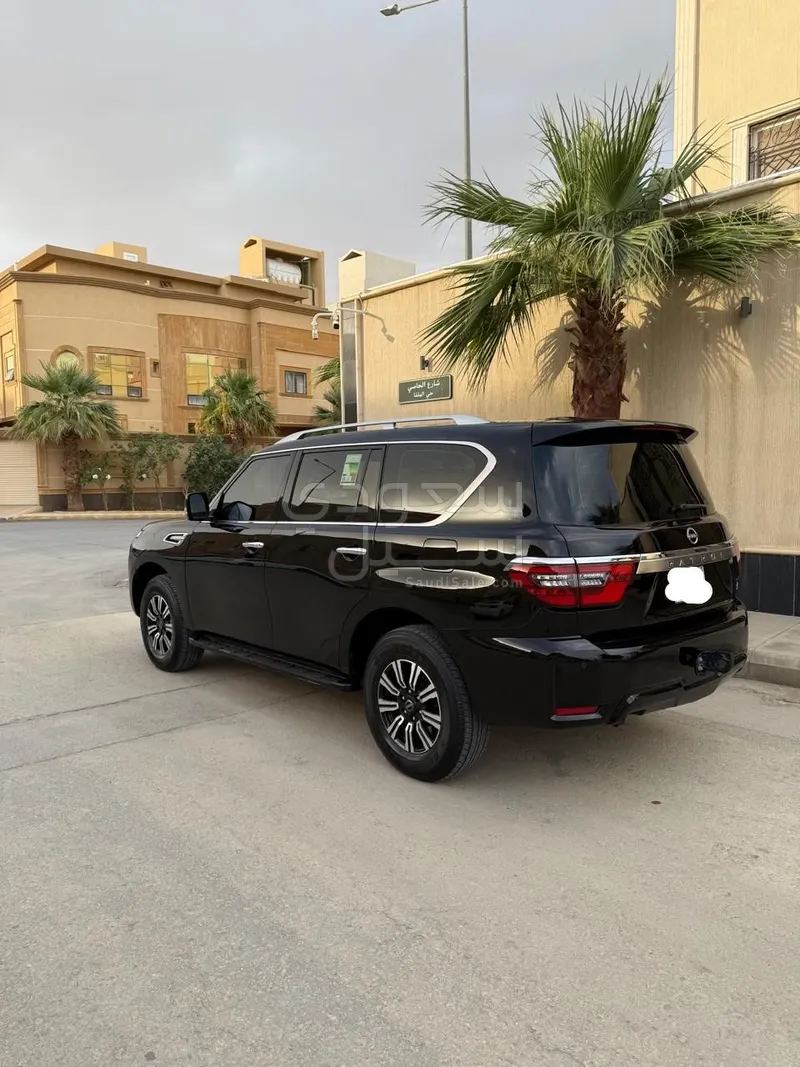 2023 Nissan Patrol SE2